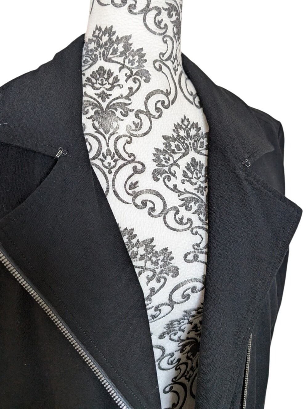 Eileen Fisher Washable Stretch Crepe Asymmetrical Zip Jacket Womens Medium Black - Picture 6 of 11